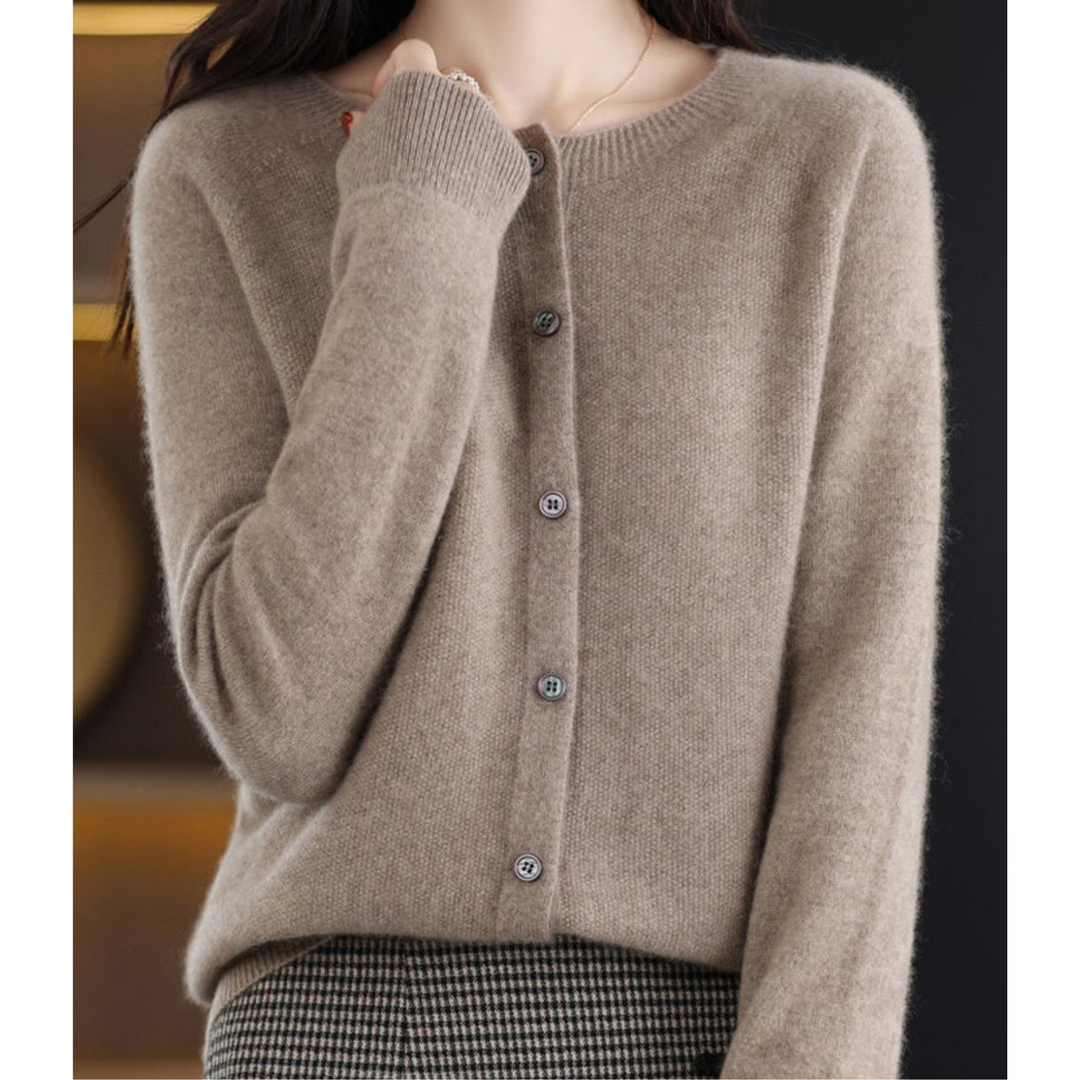 Darcy™ – Sweater Top for Timeless Everyday Elegance