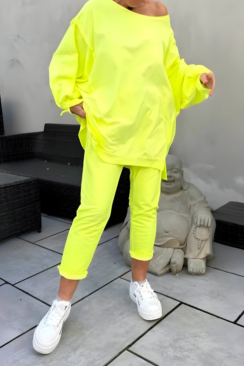 Iris™ – Relaxed Fit Lounge Set with Modern Minimalist Style