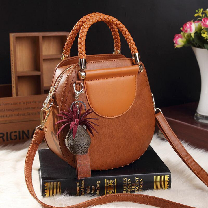 Vera - Slim Leather Shoulder Bag