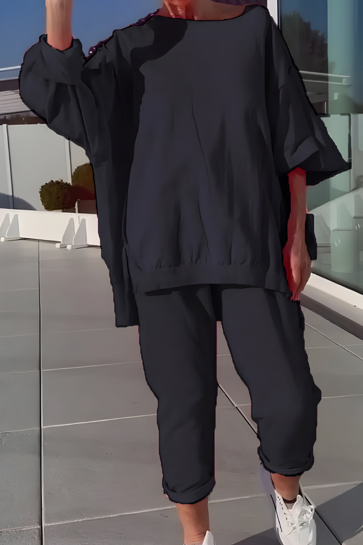 Iris™ – Relaxed Fit Lounge Set with Modern Minimalist Style