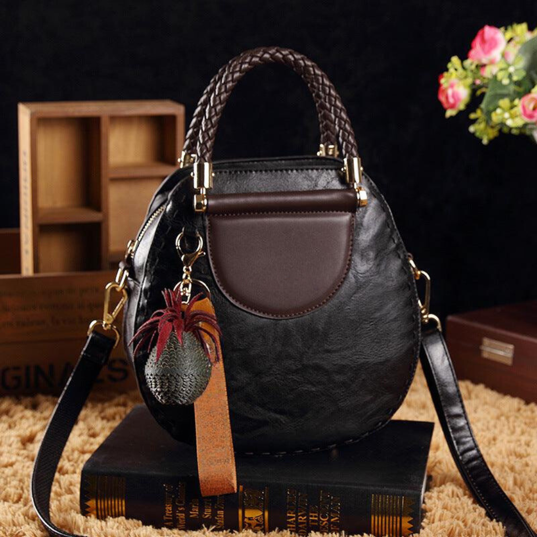 Vera - Slim Leather Shoulder Bag