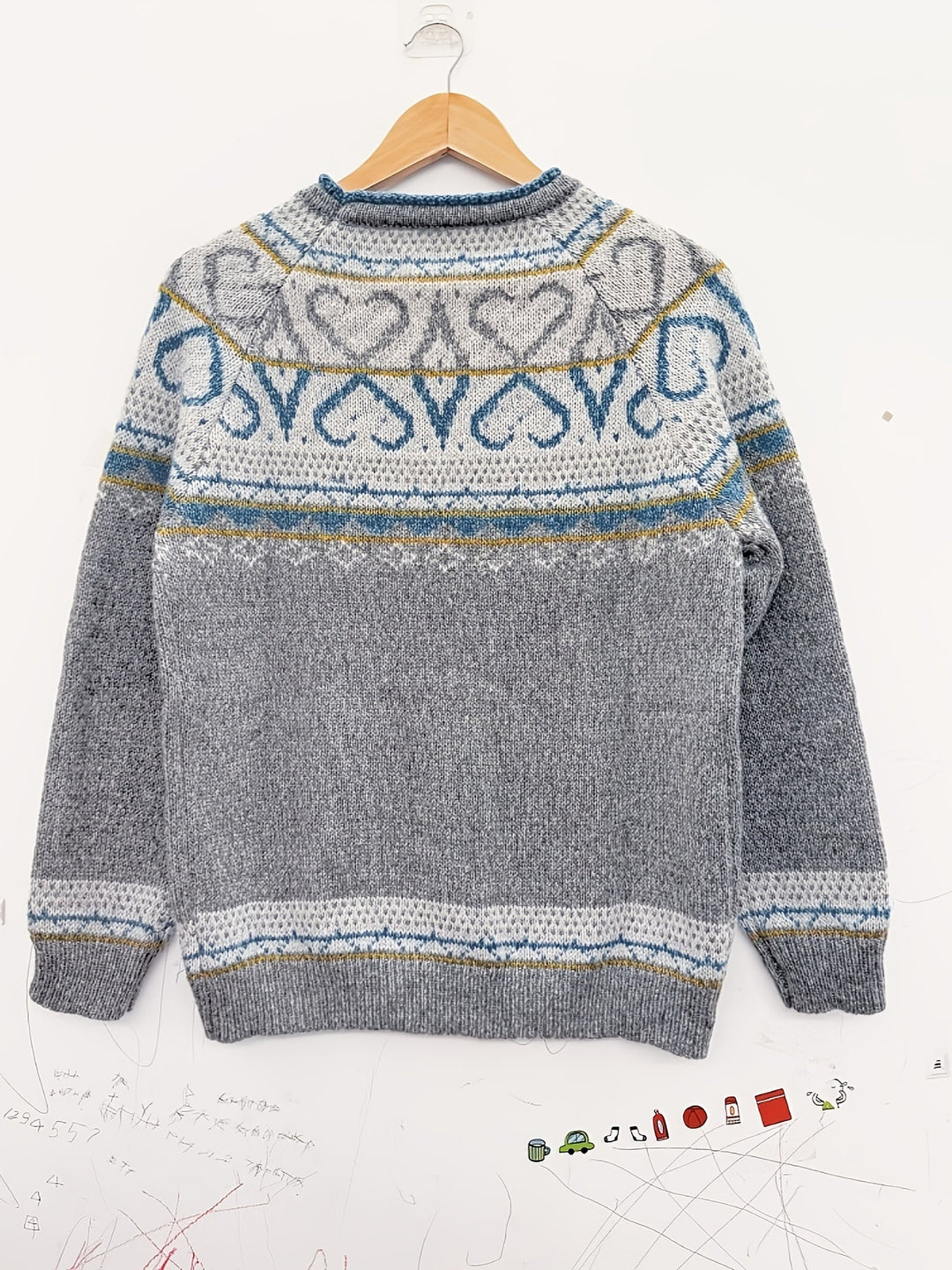 Cashmere Elegance: Cozy Nordic Sweater for Winter