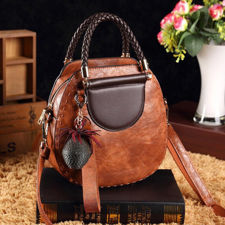 Vera - Slim Leather Shoulder Bag
