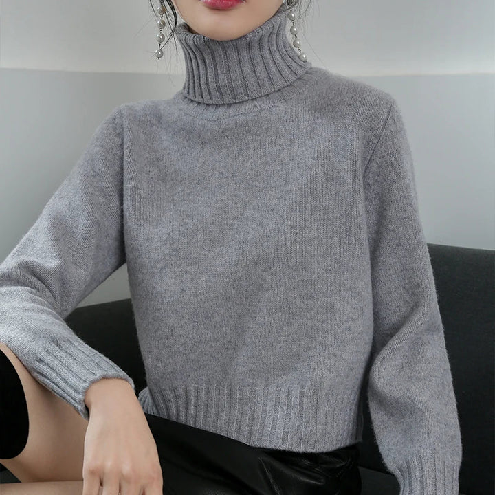 Renée | Classic Turtleneck Sweater Made from Cashmere Blend