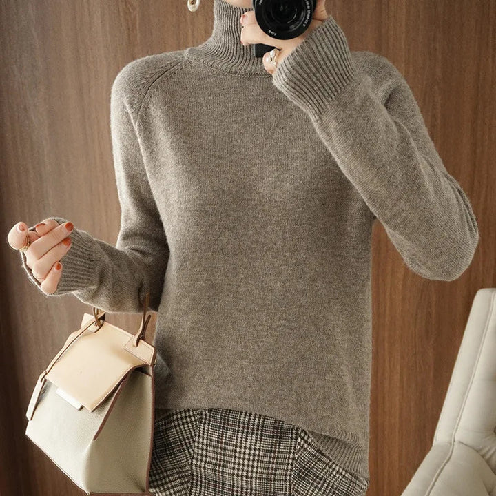 Clara | Soft Turtleneck Sweater in Fine Knit
