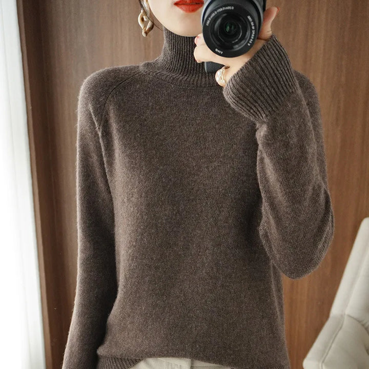 Clara | Soft Turtleneck Sweater in Fine Knit