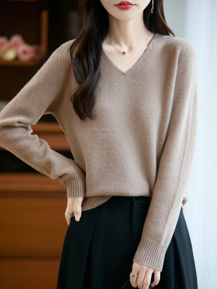 Lucie | Fine V-Neck Sweater Made of Cashmere Blend
