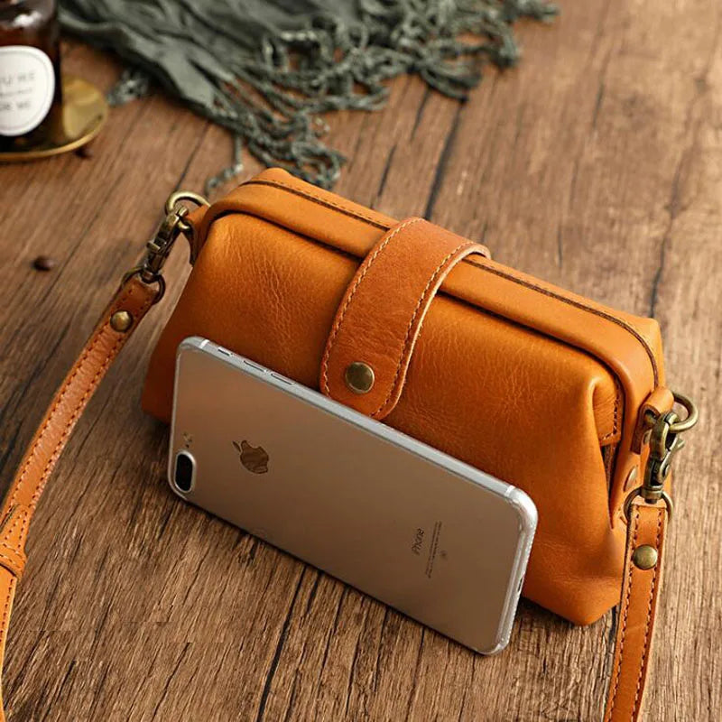 Ivy - Mini Leather Shoulder Bag