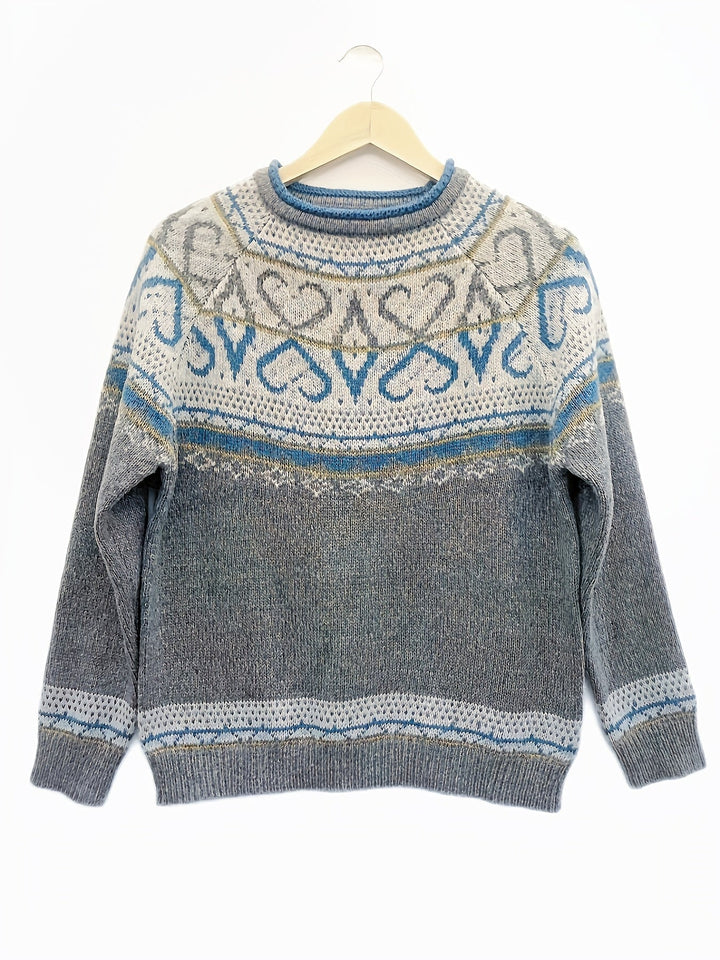 Cashmere Elegance: Cozy Nordic Sweater for Winter