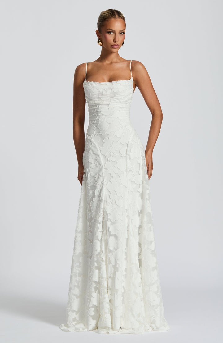 Maevy | Luxe Silk Maxi Dress